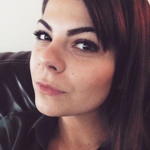 Meet your Posher, Dara - Picture 1 of 1